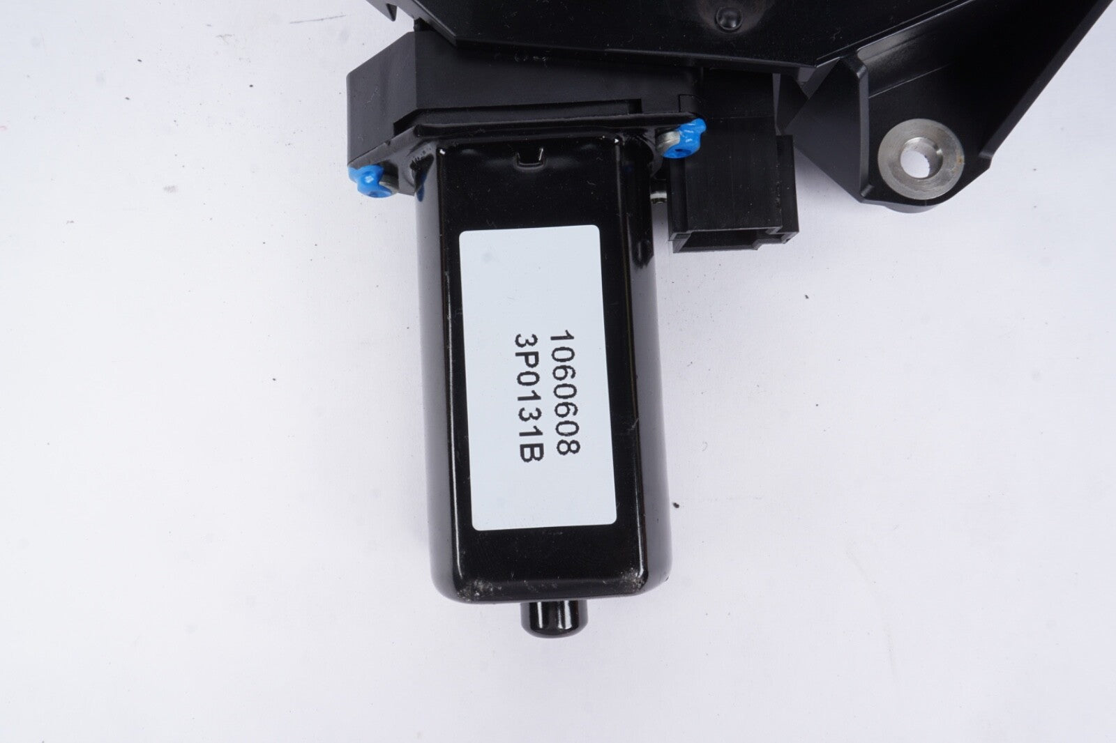 10-17 Mercedes W207 E350 E400 E550 Coupe Right Seat Belt Feeder Motor OEM