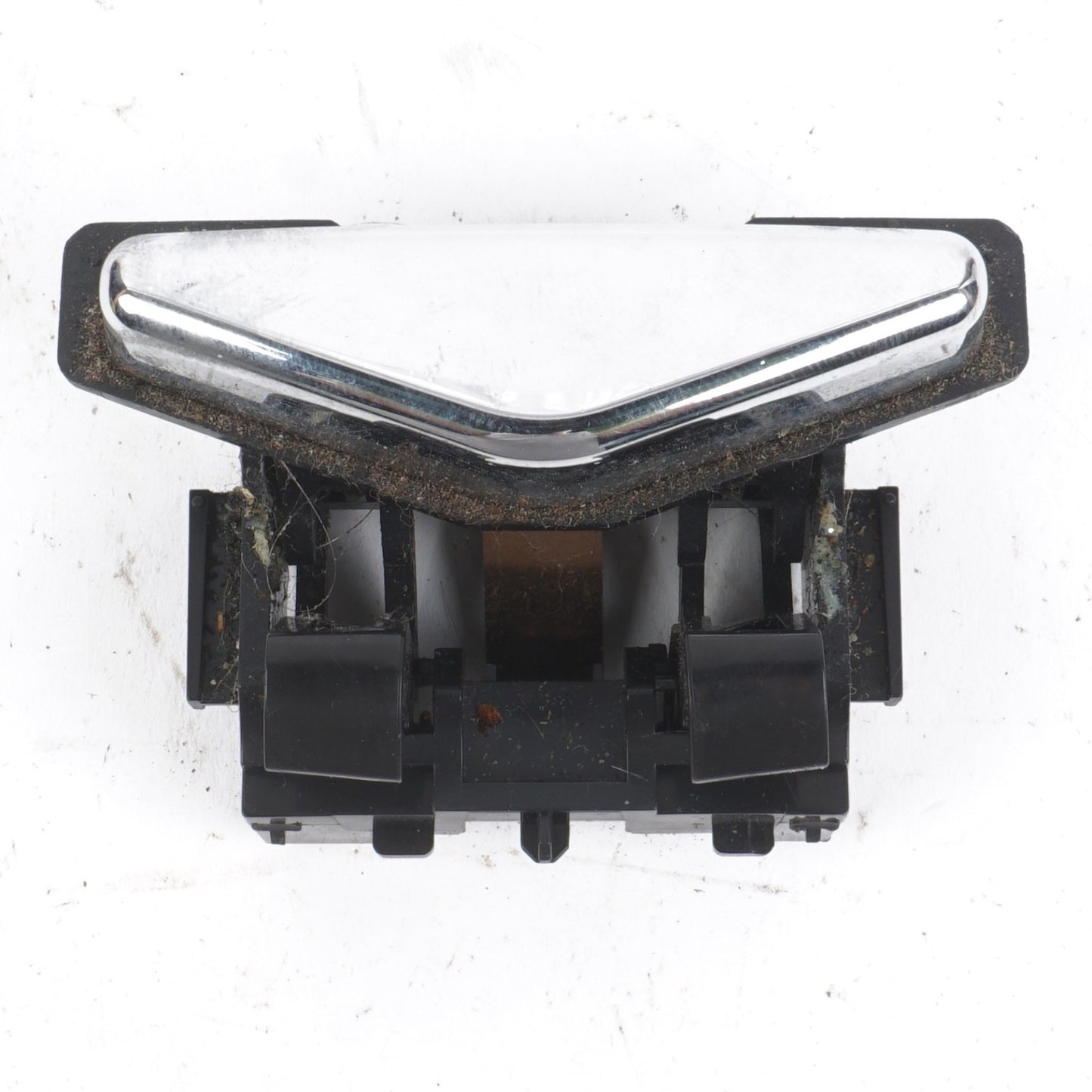 2014-2019 Maserati ghibli M157 Center Console Armrest Release Opener Button Arm