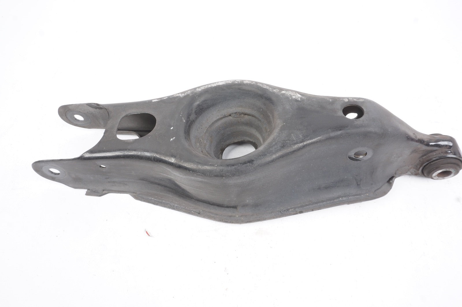 2014 - 2024 MASERATI GHIBLI REAR RIGHT SIDE LOWER CONTROL ARM SPRING PERCH OEM