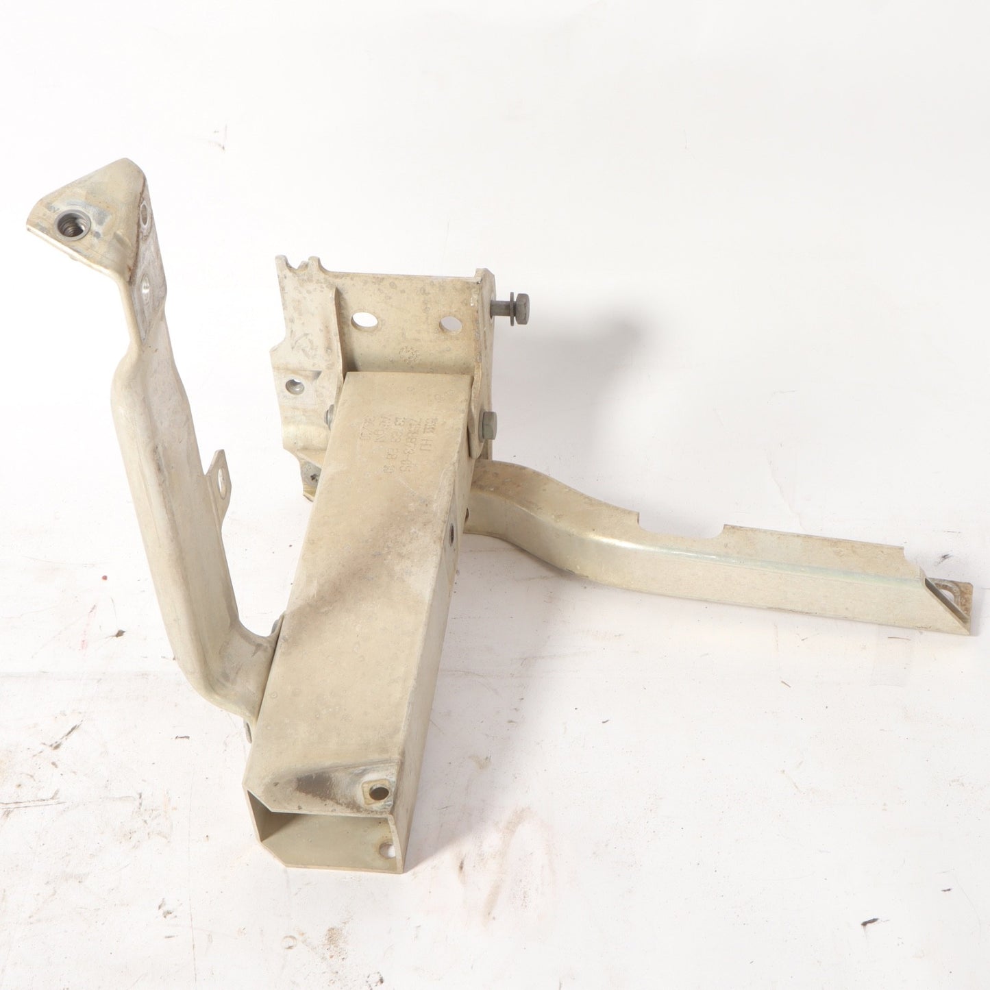 2011-2016 BMW 535 550 GT - Front LEFT Bumper Crash BAR Bracket 7158873 OEM