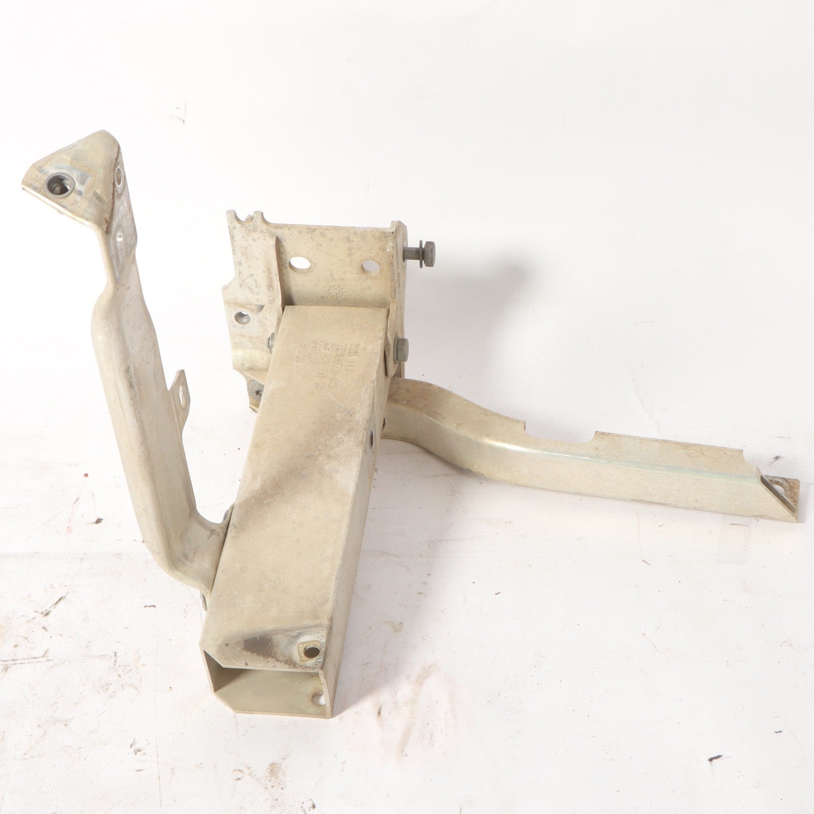 2011-2016 BMW 535 550 GT - Front LEFT Bumper Crash BAR Bracket 7158873 OEM