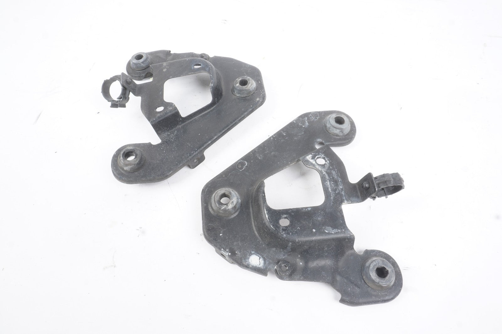 2014-2019 Maserati Ghibli Air Box Mount Bracket Left & Right OEM