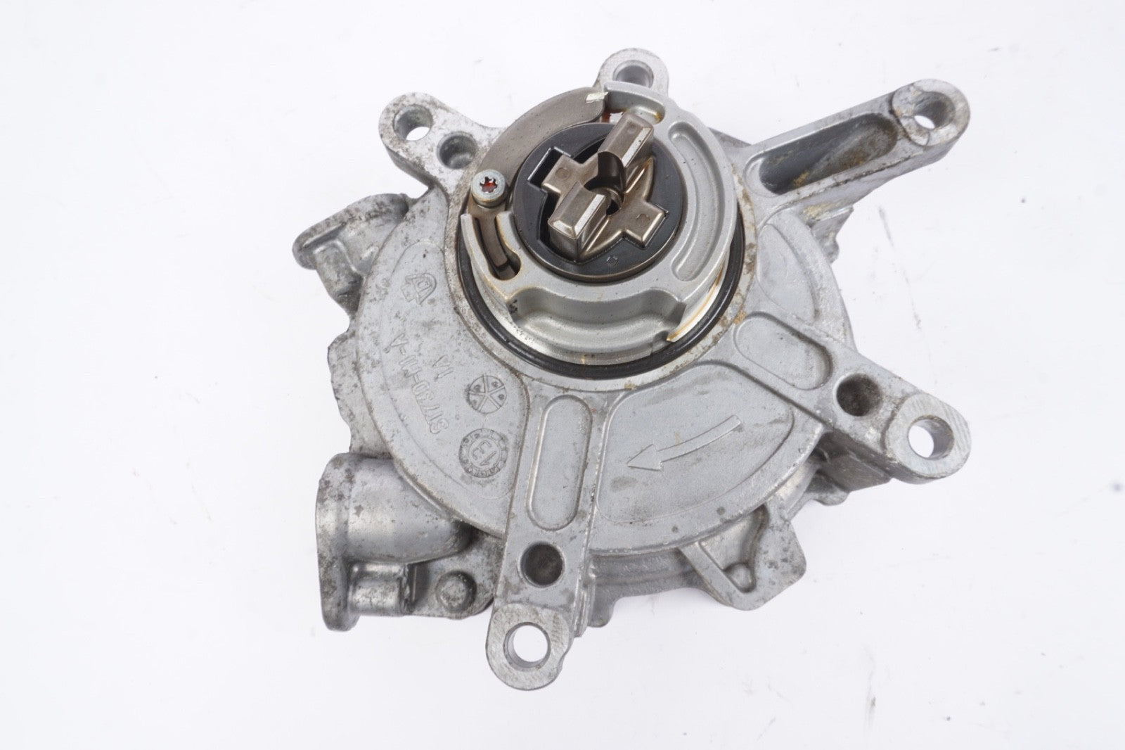 Mercedes W221 S550 CL550 CLS63 AMG Engine Motor Vacuum Pump 2762300165 OEM