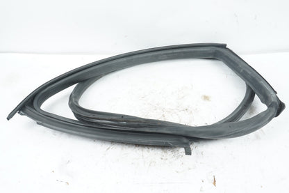 14 -20 MASERATI QUATTROPORTE REAR LEFT DRIVER SIDE DOOR WEATHERSTRIP SEAL OEM