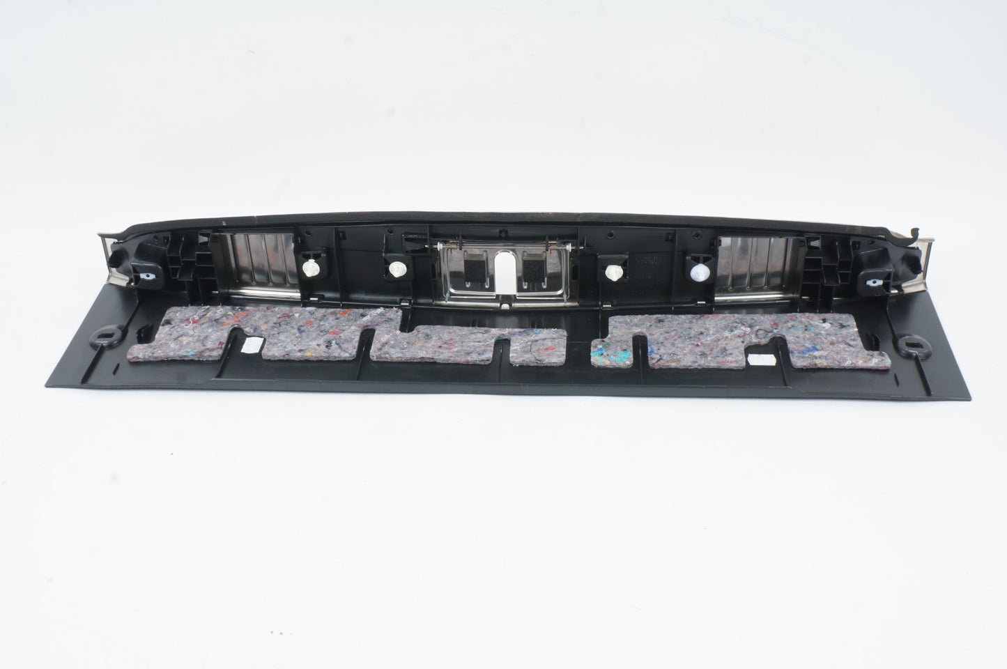 2014-2017 Mercedes W222 S500 REAR TRUNK SILL PLATE TRIM COVER PANEL OEM