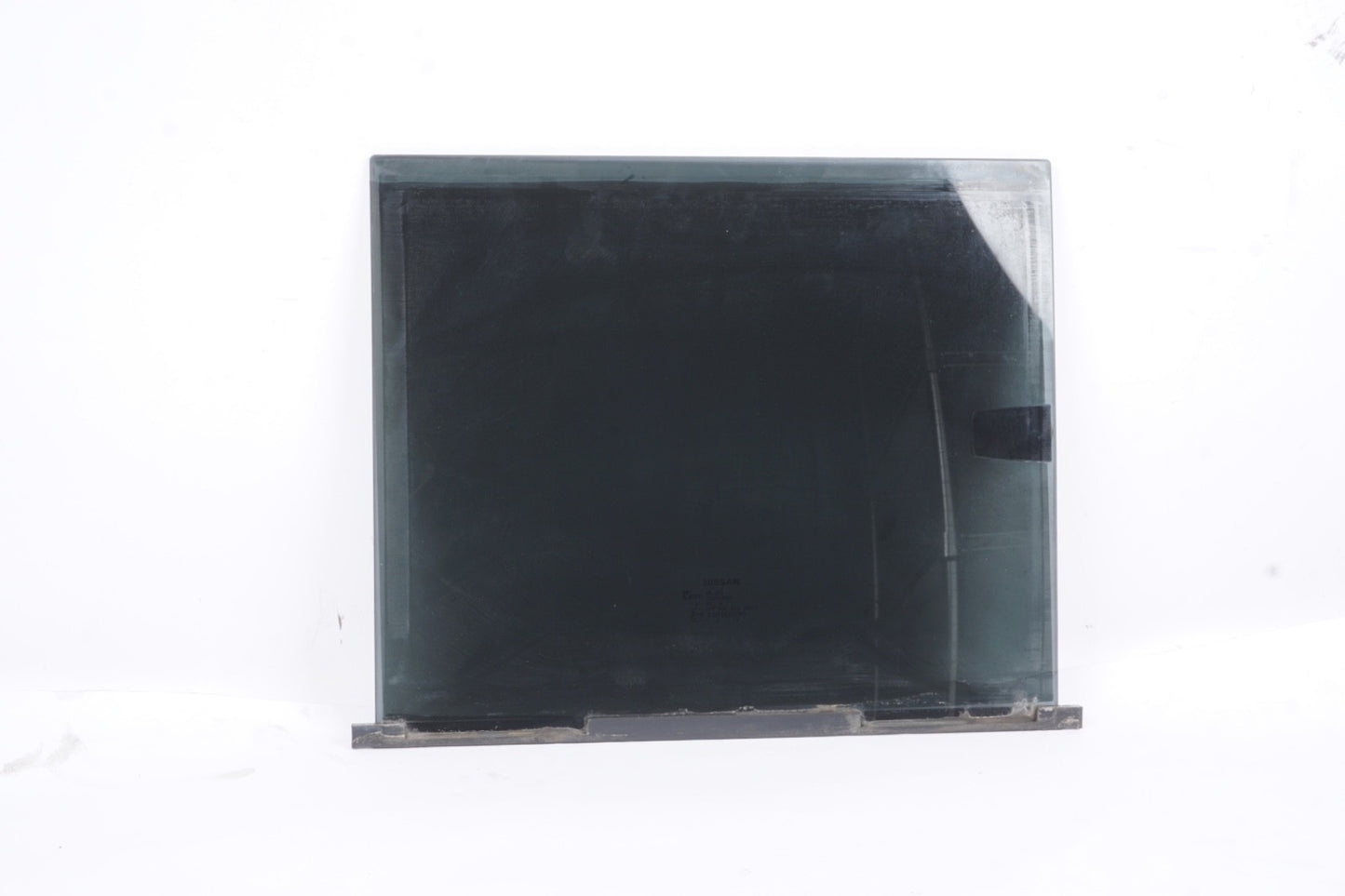 2016-2023 Nissan Titan XD Rear Back Center Window Glass Tempered OEM