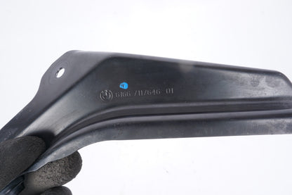 06-10 BMW 650I E64 FRONT LEFT WASH WASHER RESERVOIR LOWER BRACKET MOUNT OEM