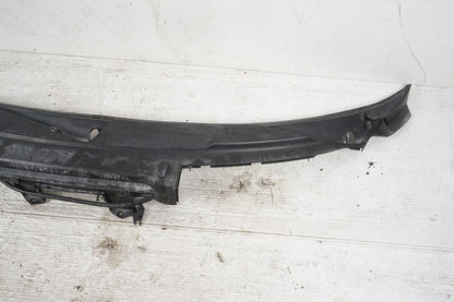 2000-2004 Porsche Boxster 986 Windshield Wiper Cowl Grille 99657206306 OEM