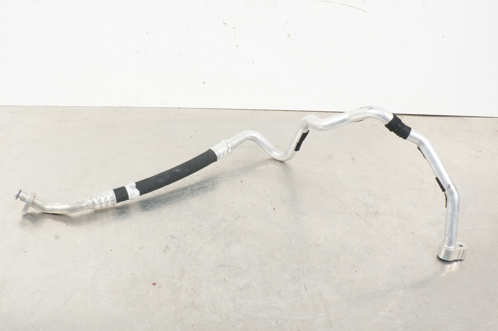 2008 - 2014 MERCEDES S CL CLASS - A/C CONDENSER HOSE LINE PIPE OEM A2218301717