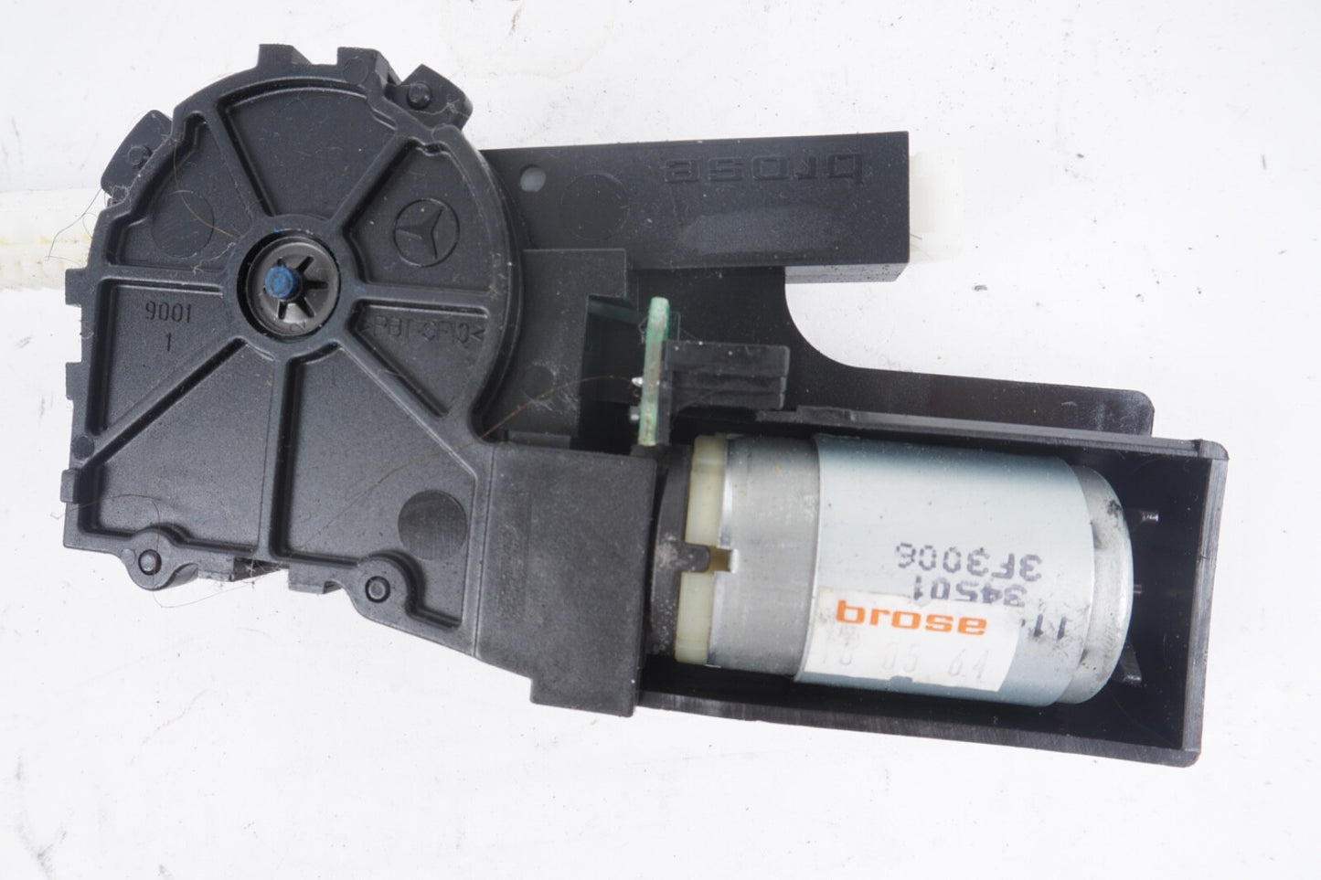 00-14 Mercedes R230 SL500 CL550 CL55 SL63 AMG Front Seat Headrest Motor OEM