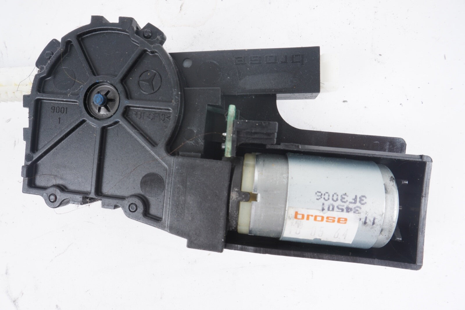 00-14 Mercedes R230 SL500 CL550 CL55 SL63 AMG Front Seat Headrest Motor OEM