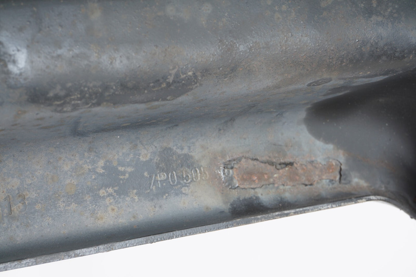 2011 - 2014 PORSCHE CAYENNE REAR RIGHT PASSENGER SIDE LOWER CONTROL ARM OEM