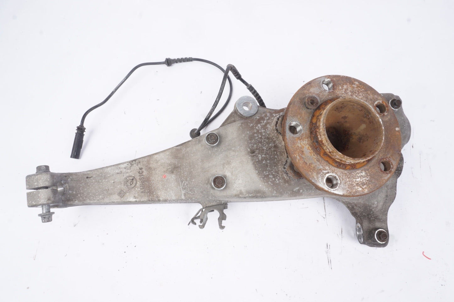 13-19 BMW 650I 640i GRAN COUPE - Front LEFT Spindle Knuckle W/ Wheel Bearing