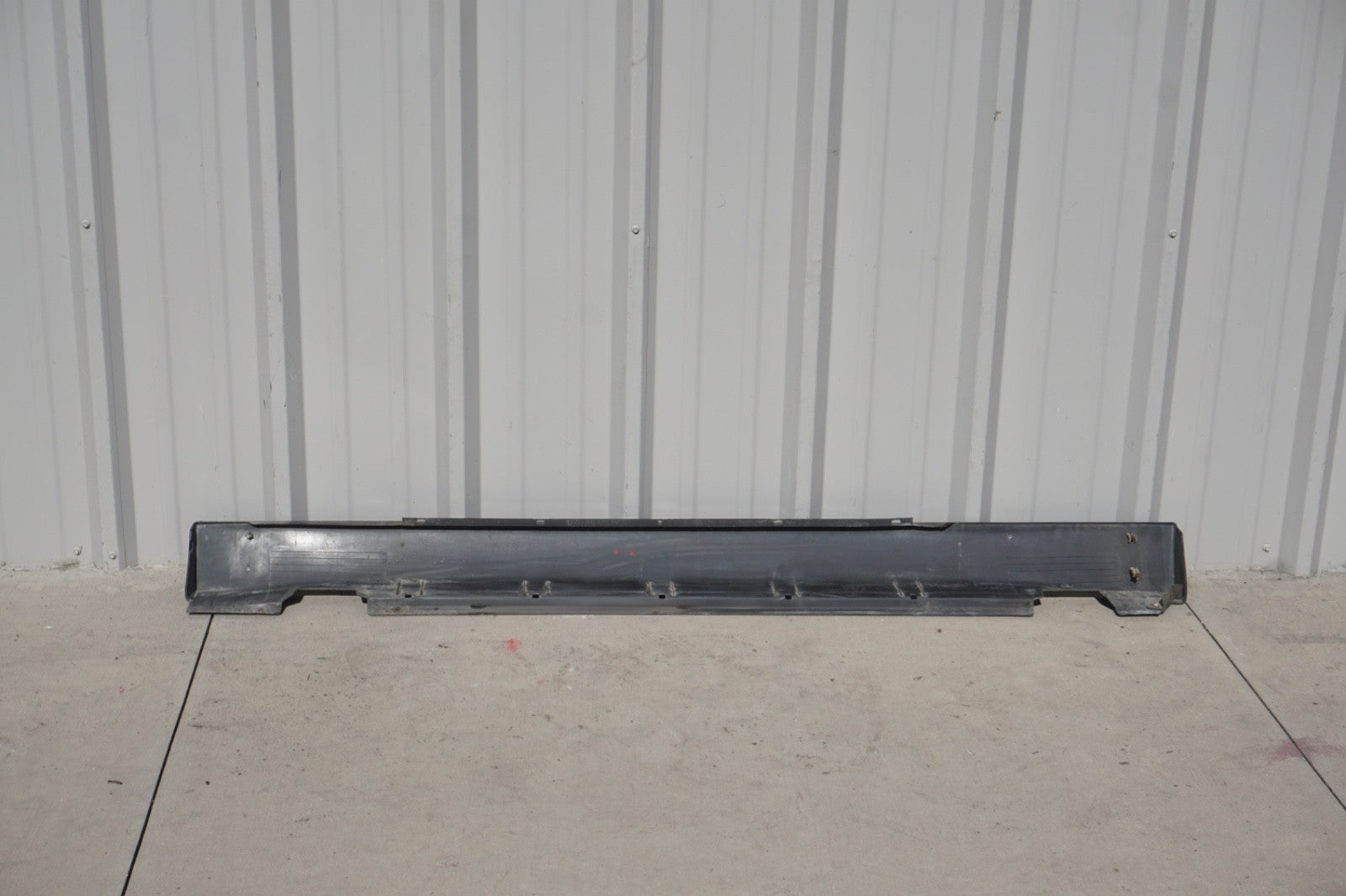 1987 - 1993 Cadillac Allante Right Passenger Side Rocker Panel Skirt Molding OEM