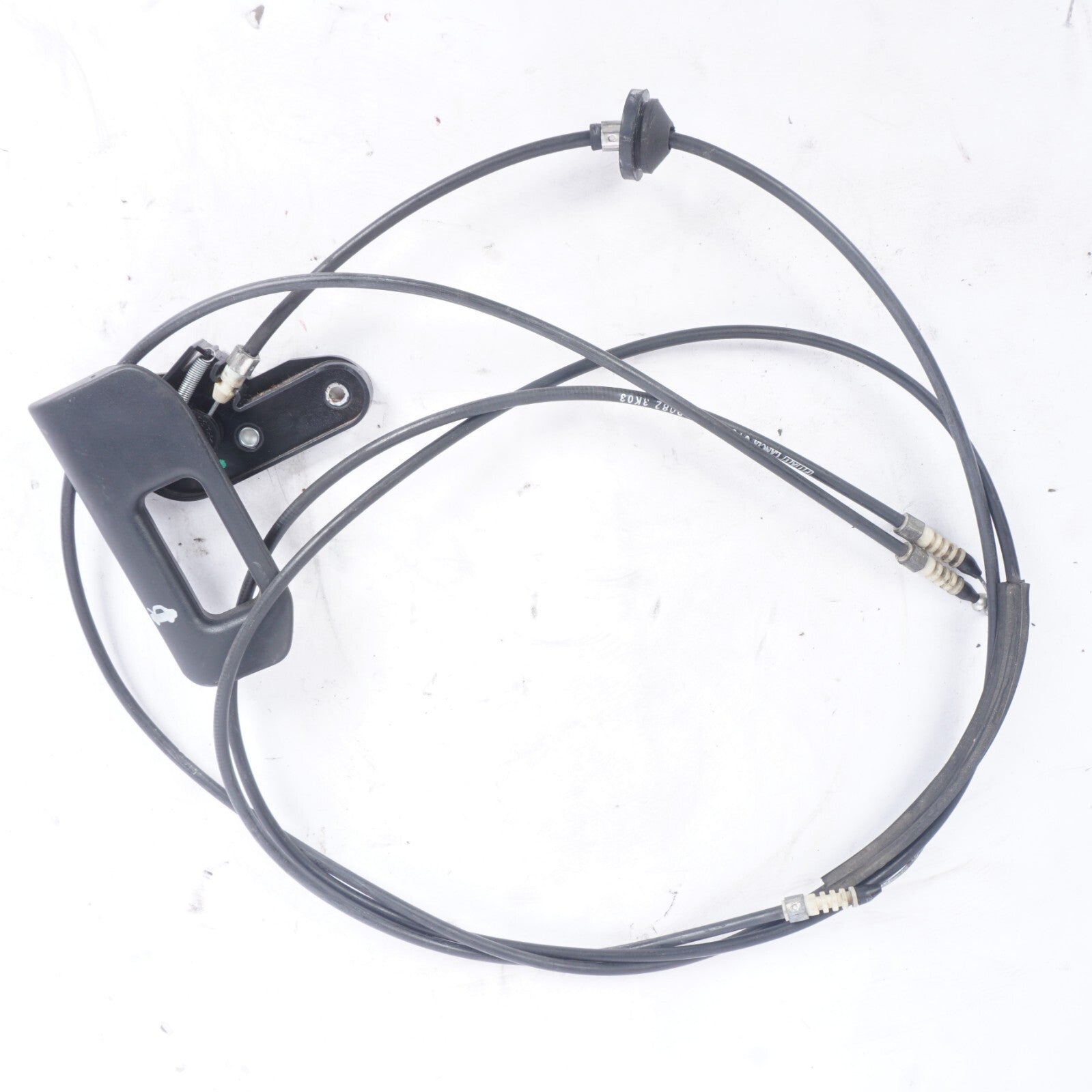 2014-2019 Maserati Ghibli Hood Release Handle w/ Cable 670007133 OEM