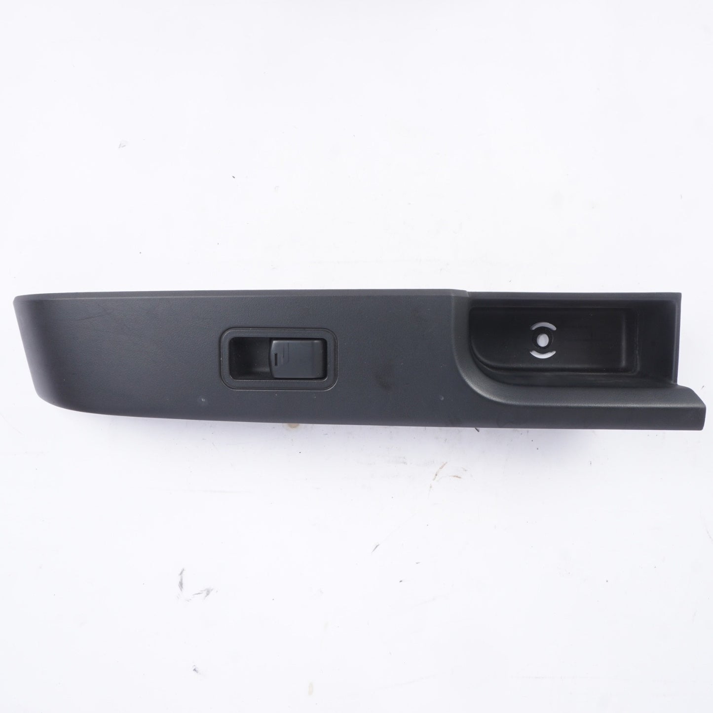 2019-2024 NISSAN TITAN REAR RIGHT PASSENGER SIDE DOOR WINDOW CONTROL SWITCH OEM