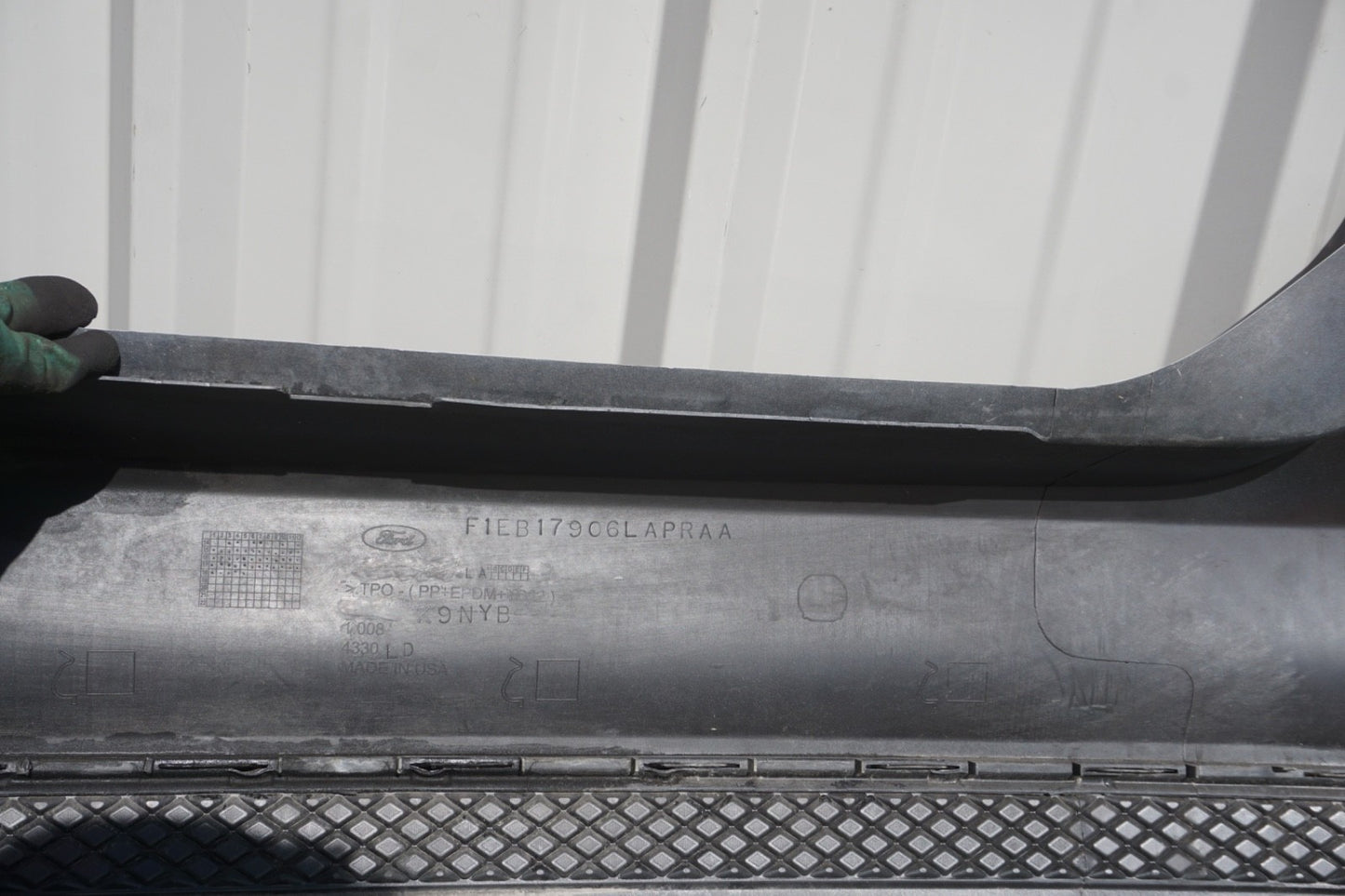 2015 - 2018 Ford Focus Sedan Rear Bumper