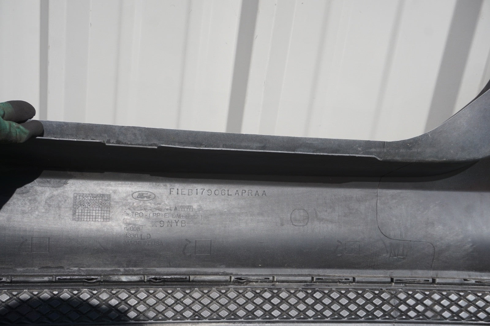 2015 - 2018 Ford Focus Sedan Rear Bumper