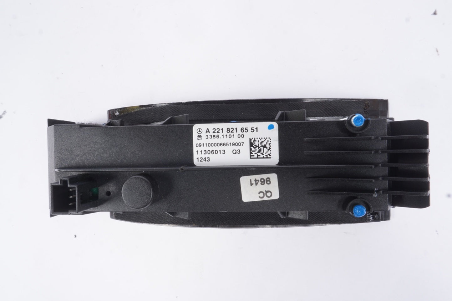 10-13 W221 MERCEDES S550 FRONT AIRMATIC SPORT CONTROL SWITCH  OEM 2218216551