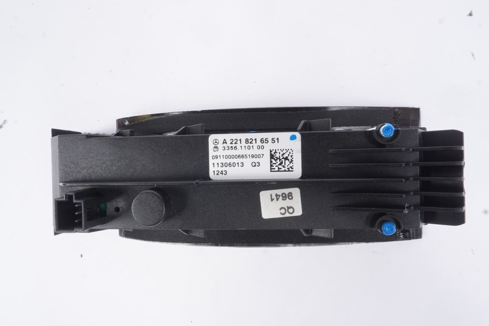 10-13 W221 MERCEDES S550 FRONT AIRMATIC SPORT CONTROL SWITCH  OEM 2218216551