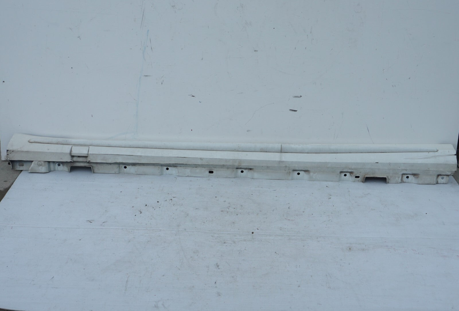14 - 17 Mercedes S550 W222 Left Driver Side Rocker Panel Skirt Molding OEM