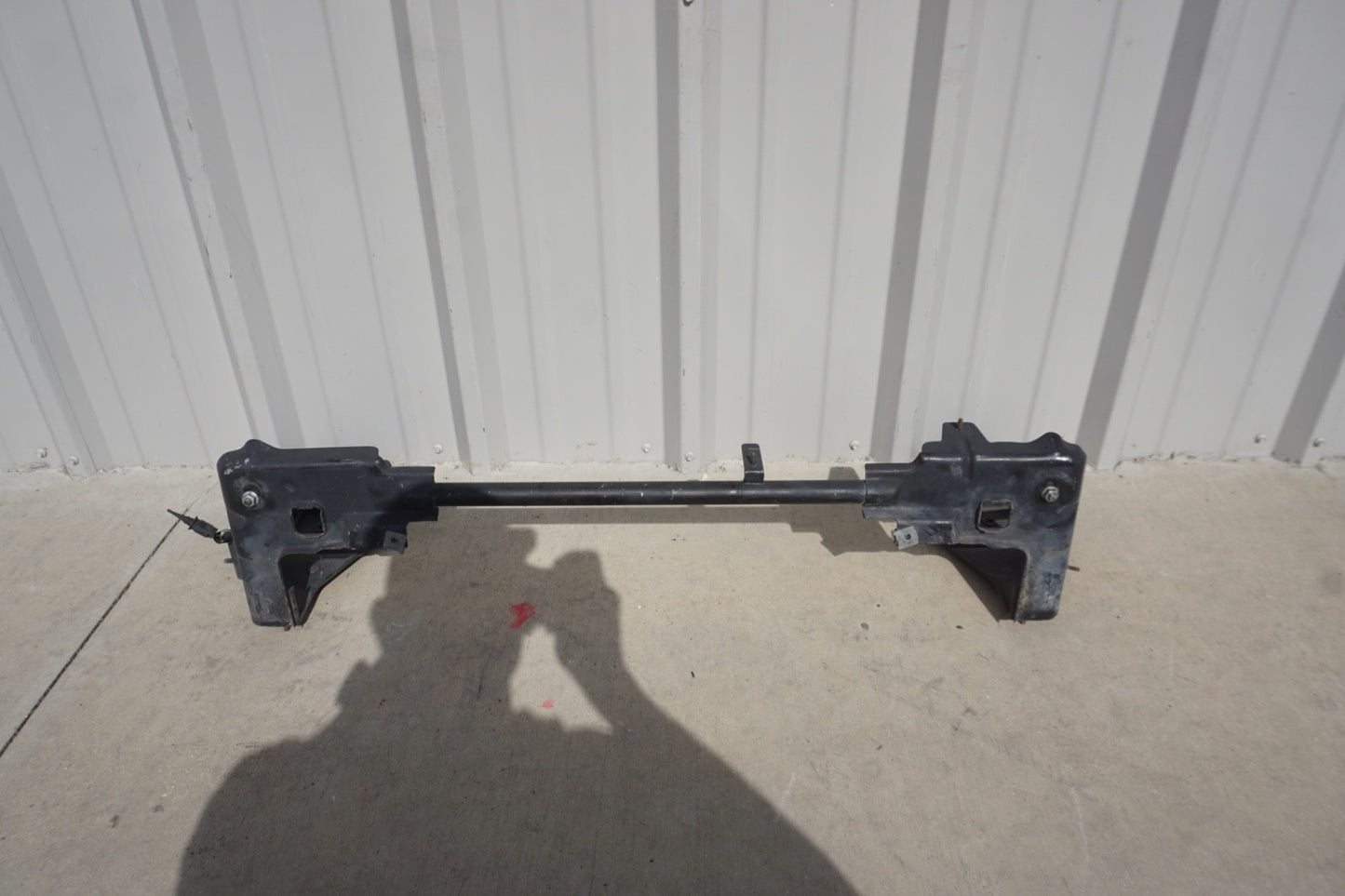 2003 - 2012 Mercedes R230 SL500 Front Lower Radiator Support Frame Bar Bracket