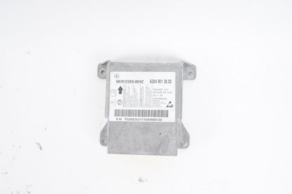 08-14 Mercedes C300 W204 CONTROL MODULE COMPUTER A2049013602 OEM
