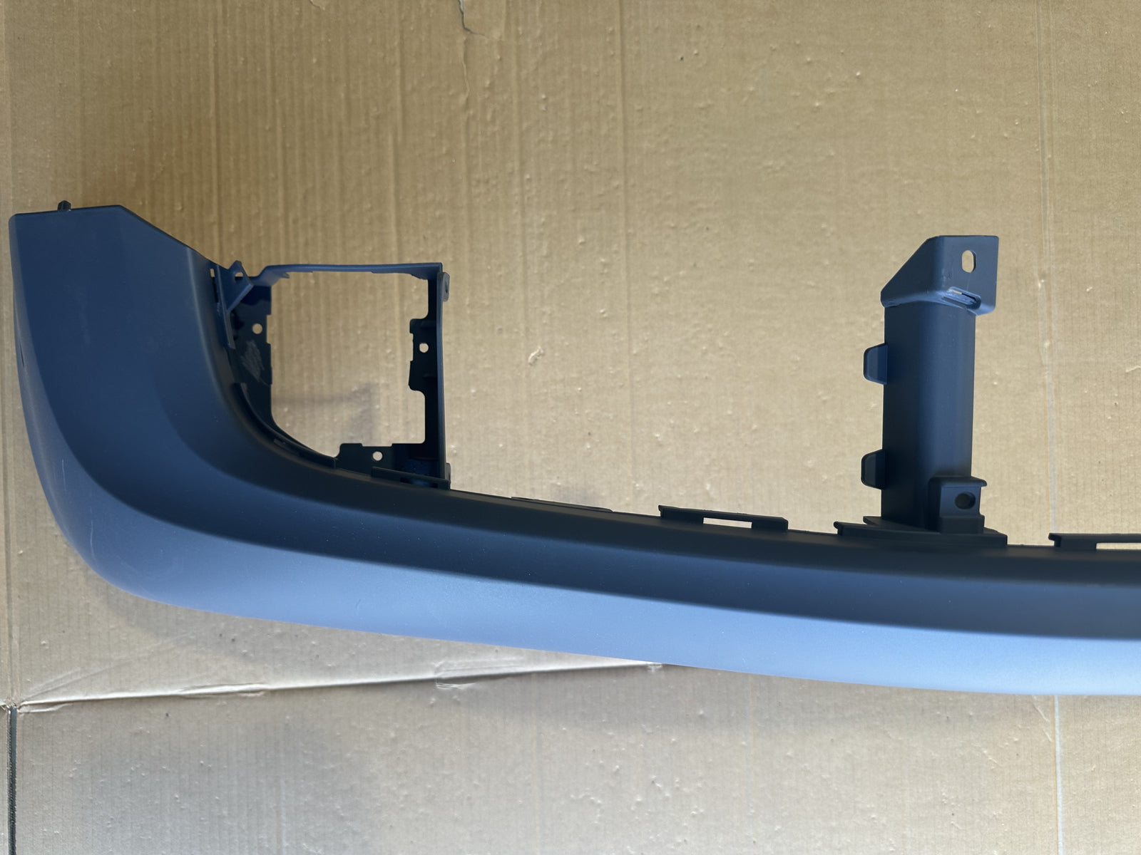 2011 - 2016 FRONT BUMPER FOR BENTLEY MULSANNE  3Y0807821P