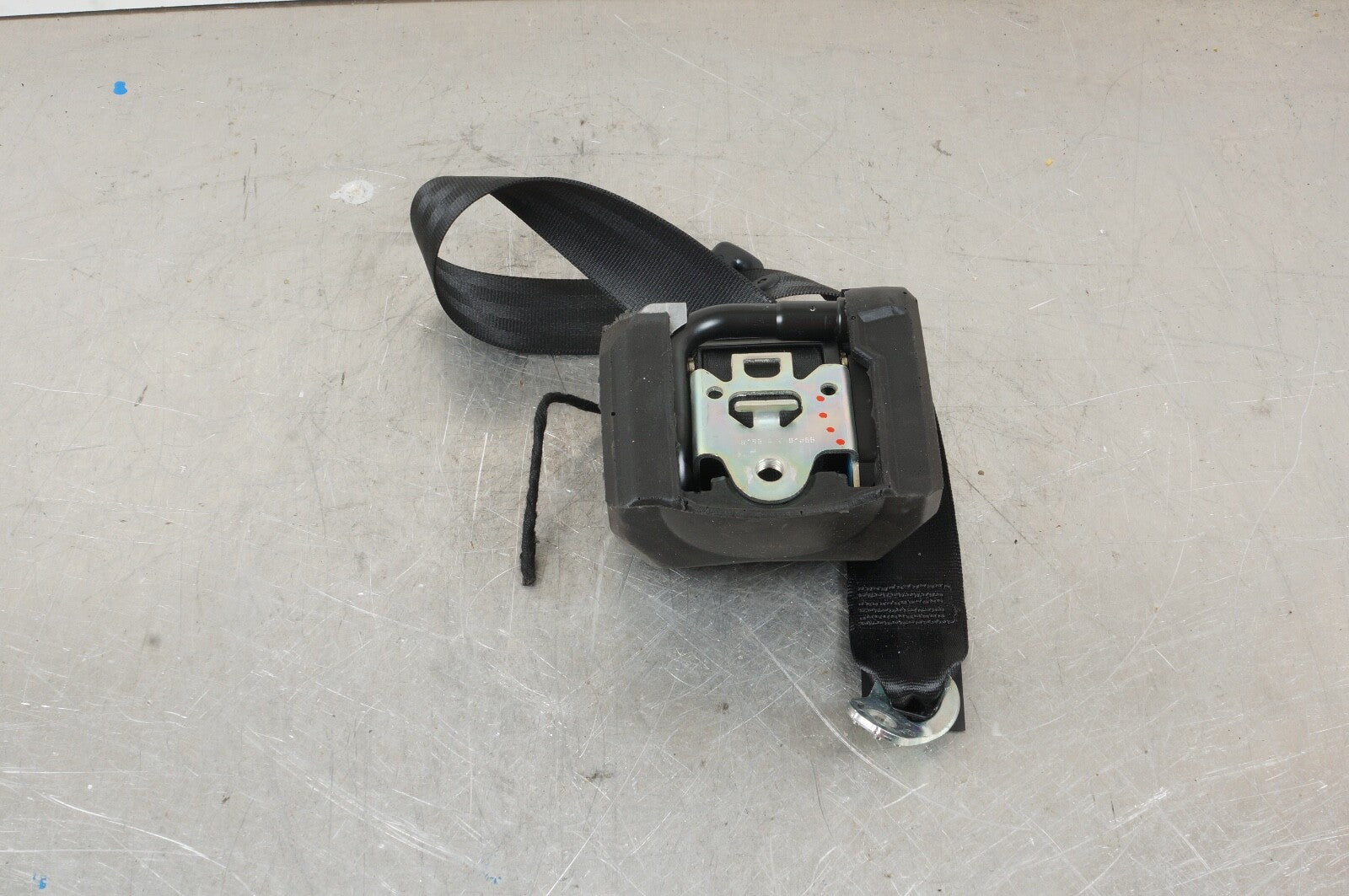 05-08 Audi A6 Rear Left or Right Seatbelt Seat Belt Retractor 4F0857805H Black