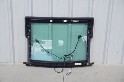 2003 - 2012 Mercedes R230 SL600 SL55 AMG Rear Back Windshield Glass Assembly