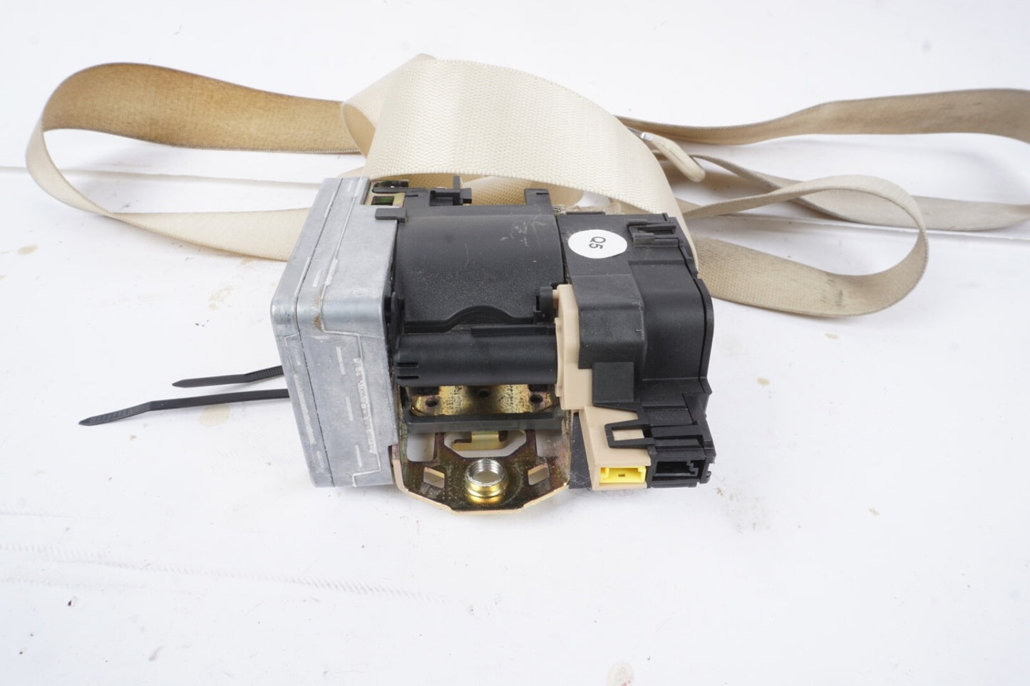 03-06 Mercede R230 SL500 SL55 AMG Left Driver Side Seat Belt Retractor OEM