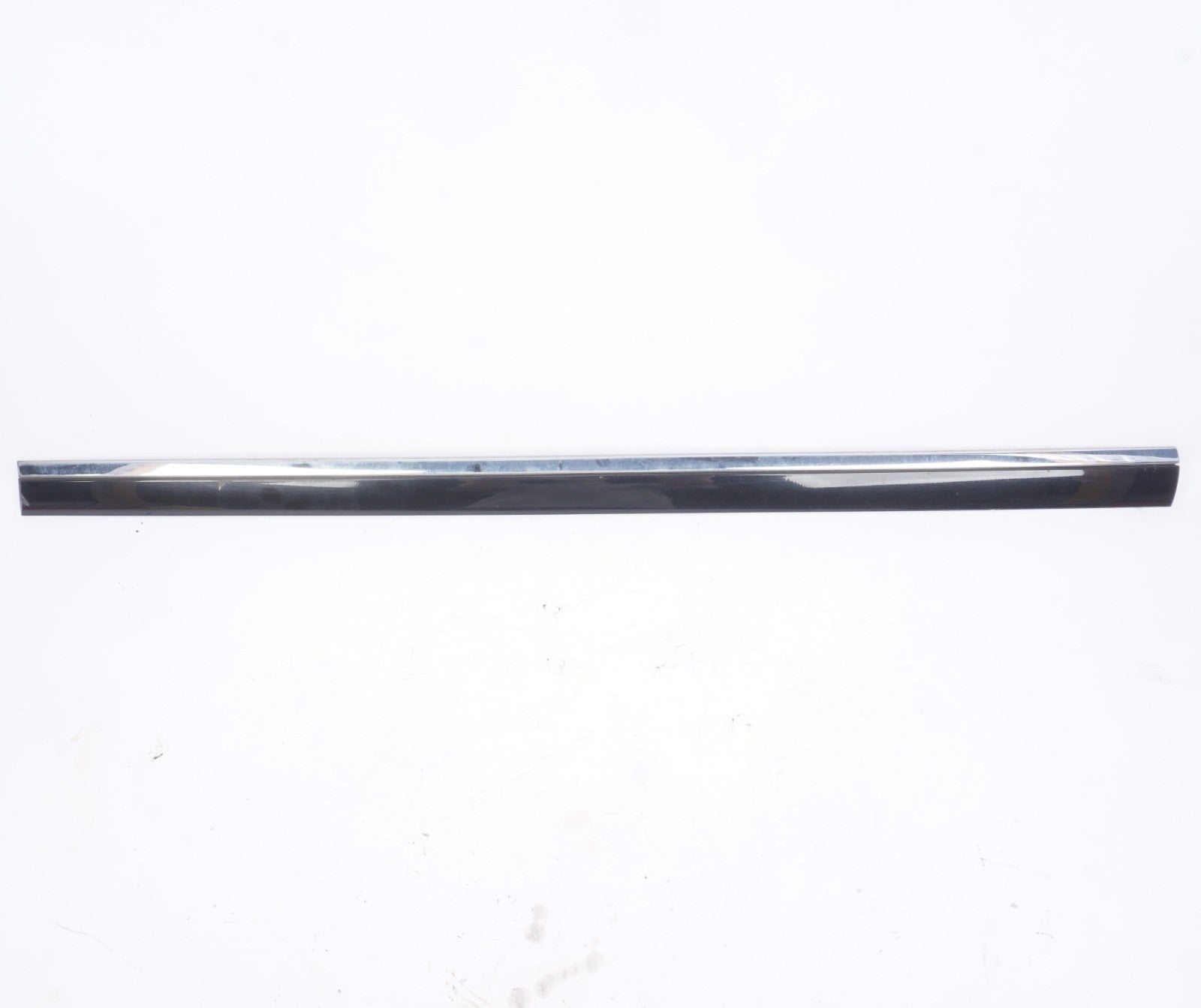 2004 - 2010 AUDI A8L D3 4.2 Front Left Door Molding OEM 4E0853953