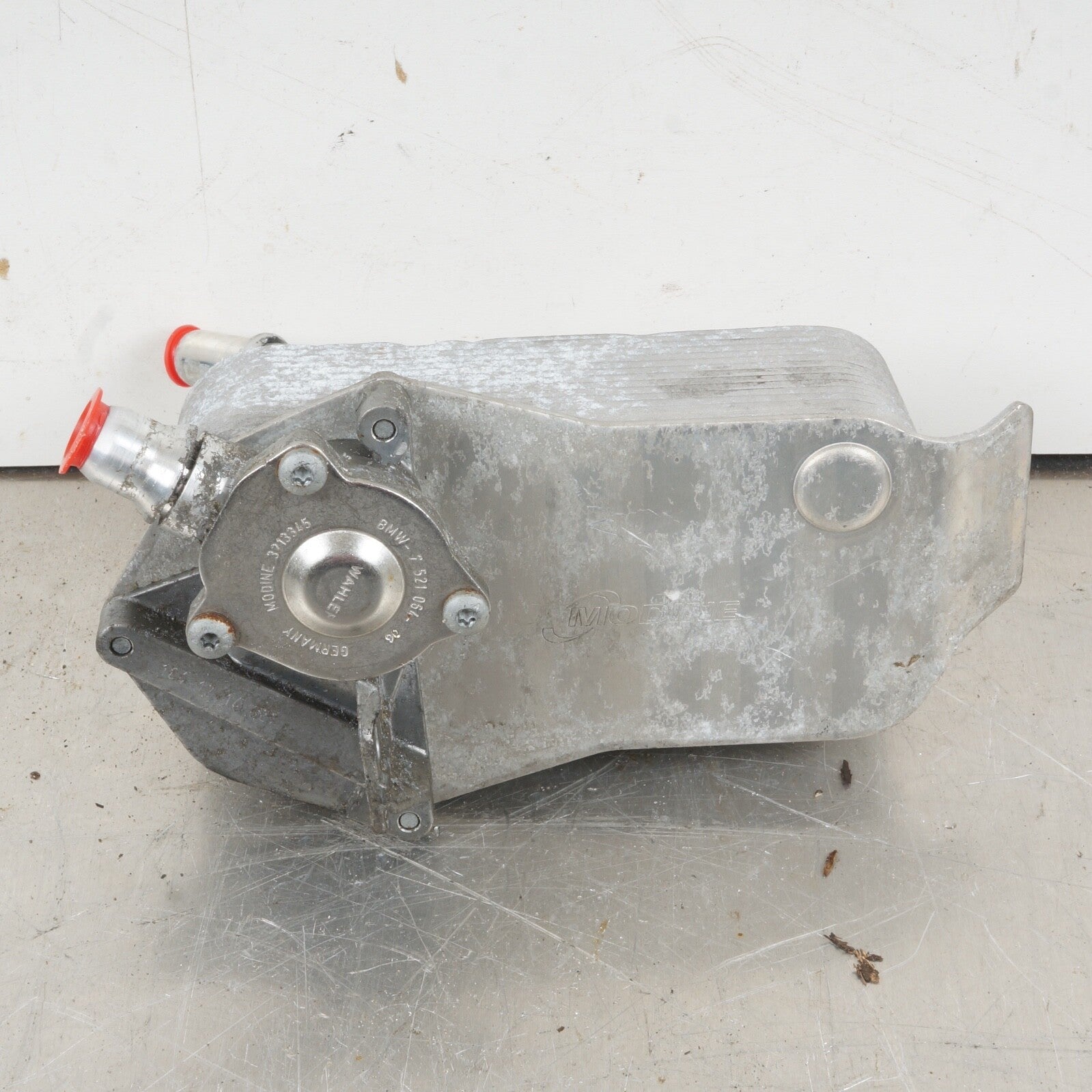 06-18 BMW Z4 E89 328i 528i Engine Oil Cooler Radiator 7521064 OEM