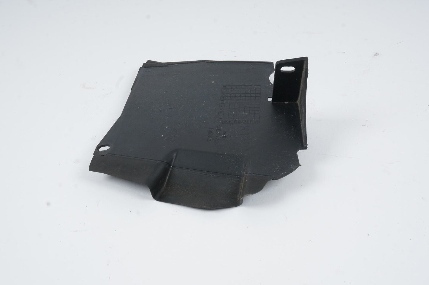 2020-2023 CADILLAC CT4 LEFT ENGINE RADIATOR SIDE AIR UPPER BAFFLE SHIELD OEM