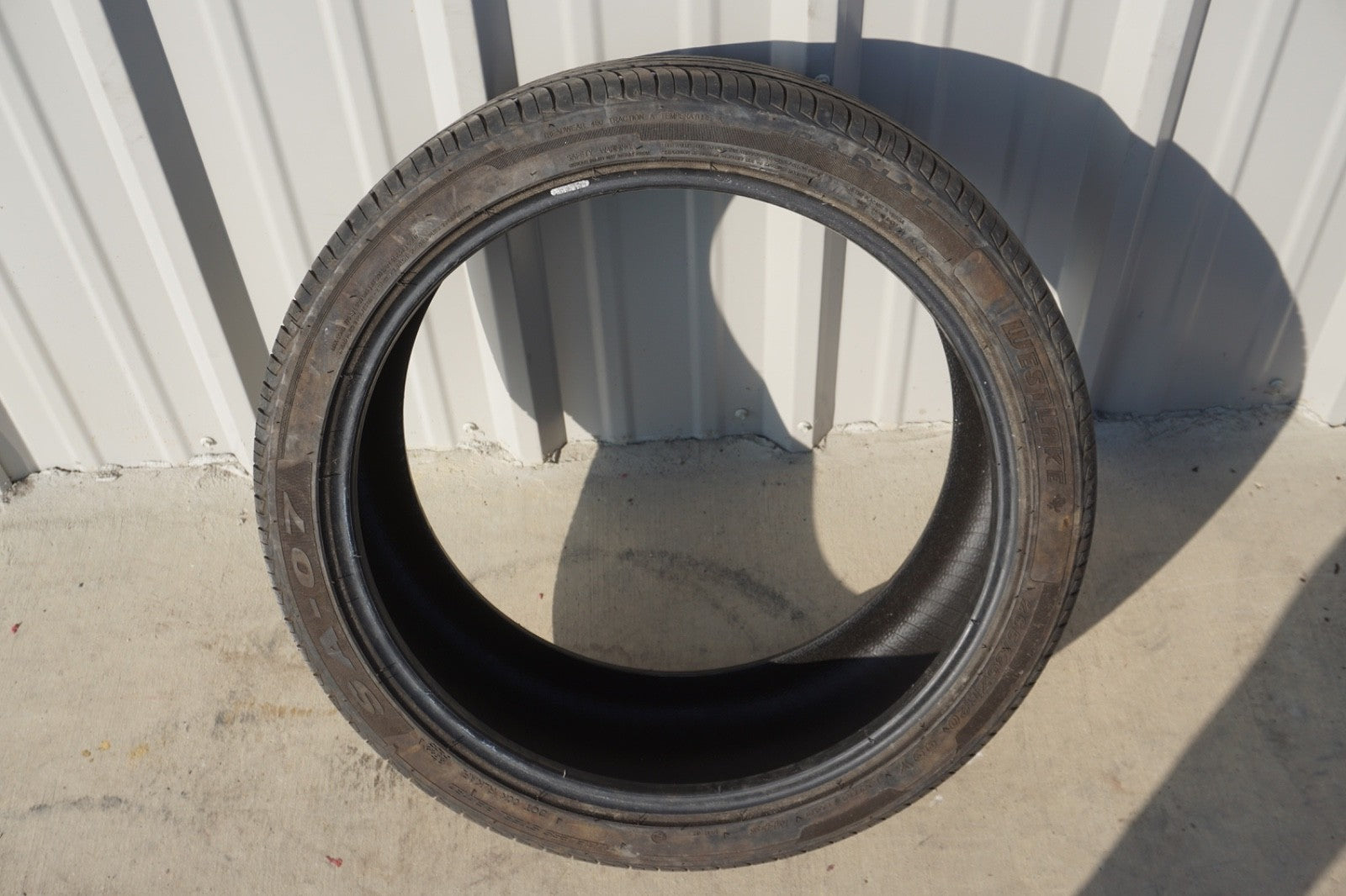 265/35ZR20 West Lake SA-07 Tire - 10/32 - USED