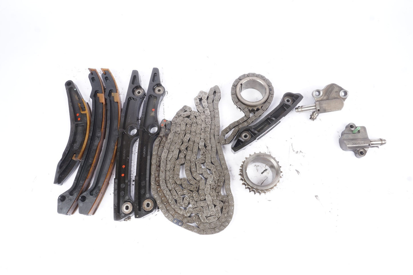 2016 - 2019 NISSAN TITAN 5.0L DIESEL ENGINE TIMING CHAIN KIT AND OIL PUMP OEM
