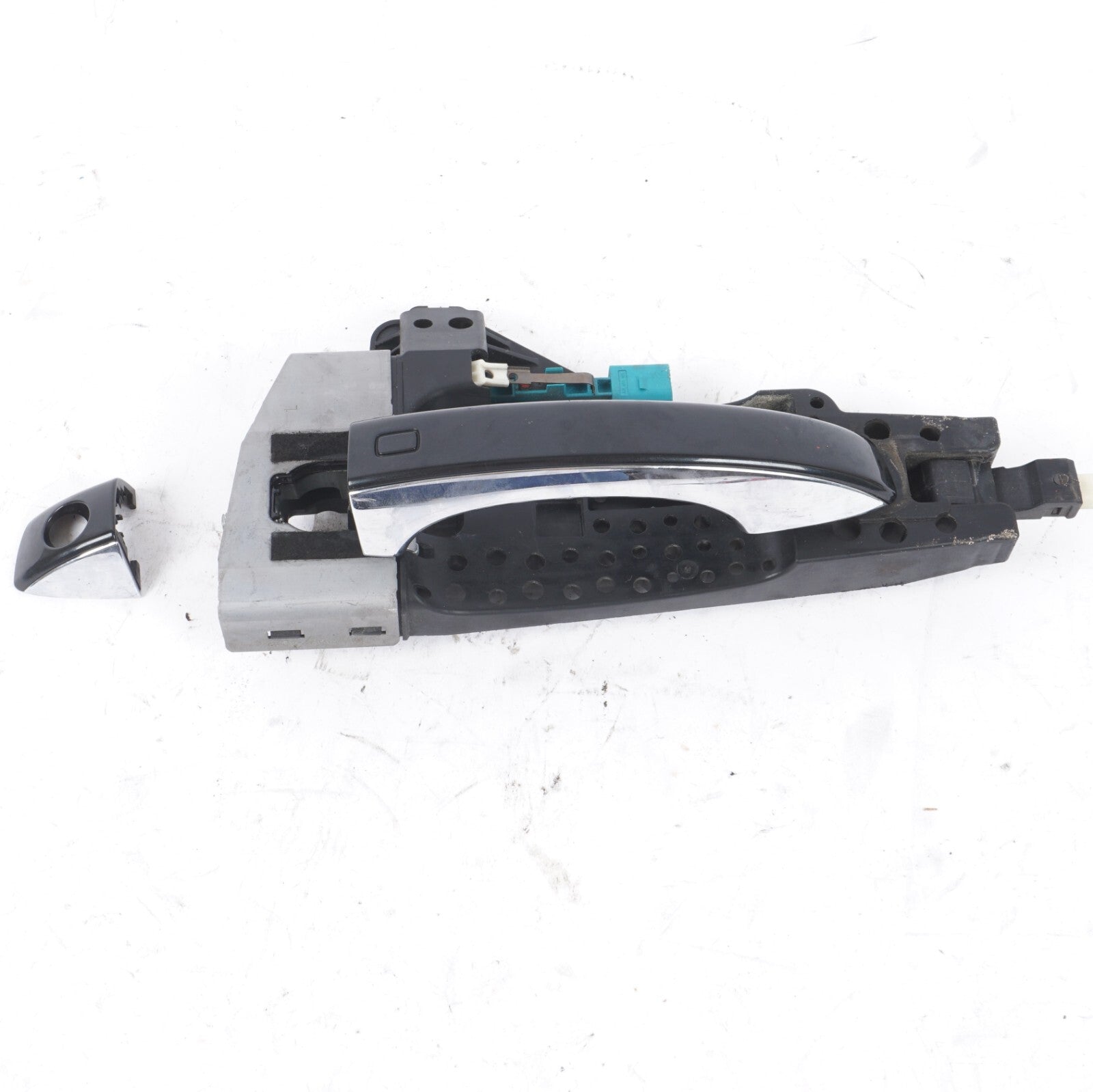 2012 - 2018 AUDI A7 FRONT LEFT DRIVER EXTERIOR DOOR HANDLE   OEM