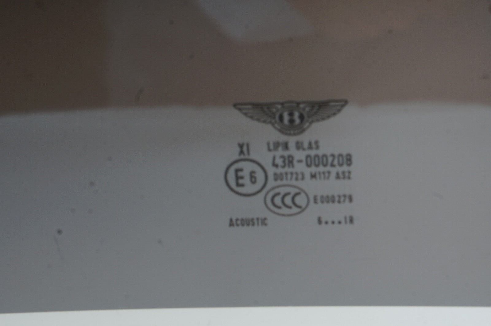 2010 - 2020 Bentley Mulsanne Rear Right Passenger Door Window Glass