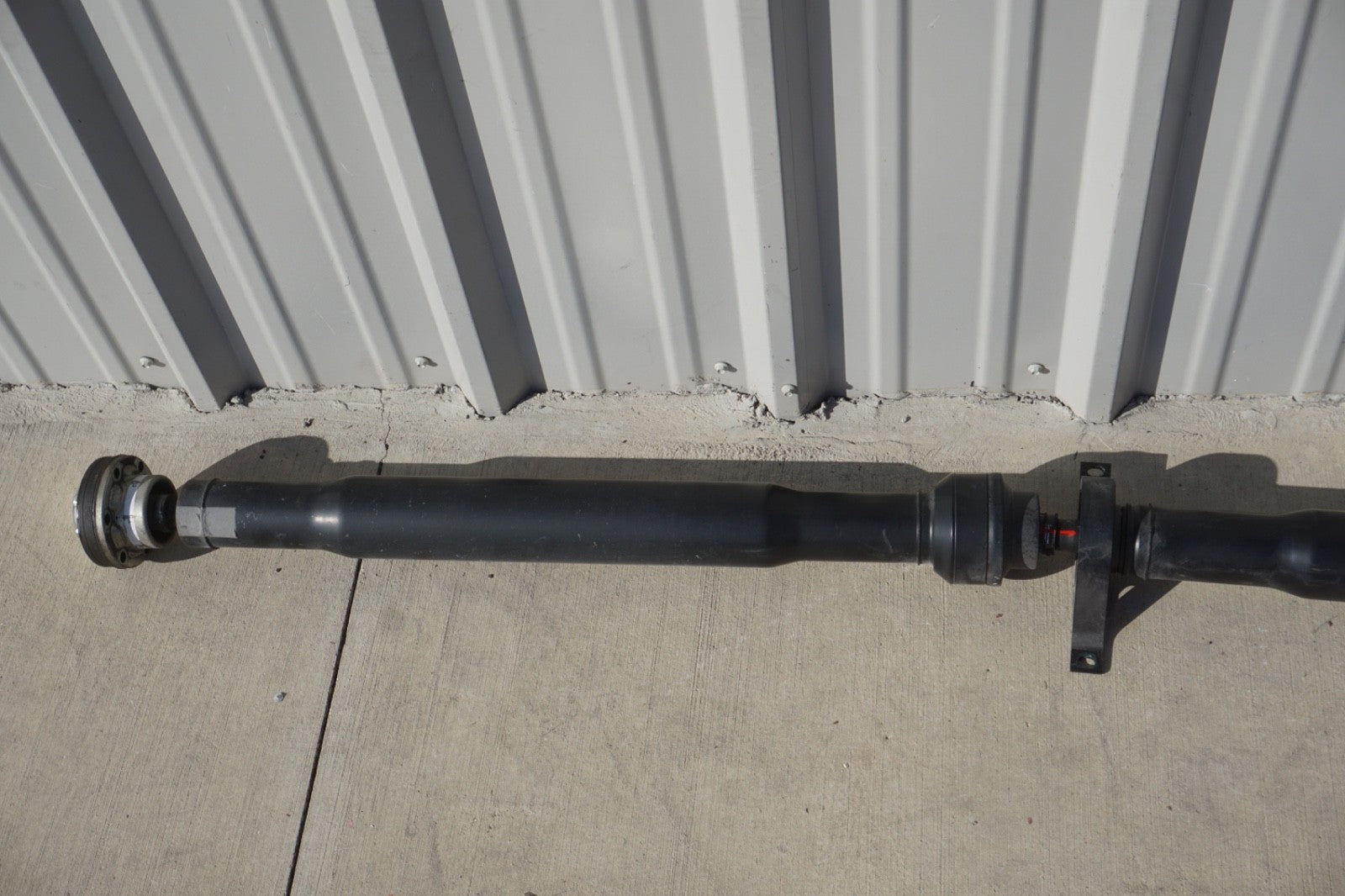 2014 - 2017 Maserati Ghibli 3.0L RWD Rear Drive Shaft Propeller OEM