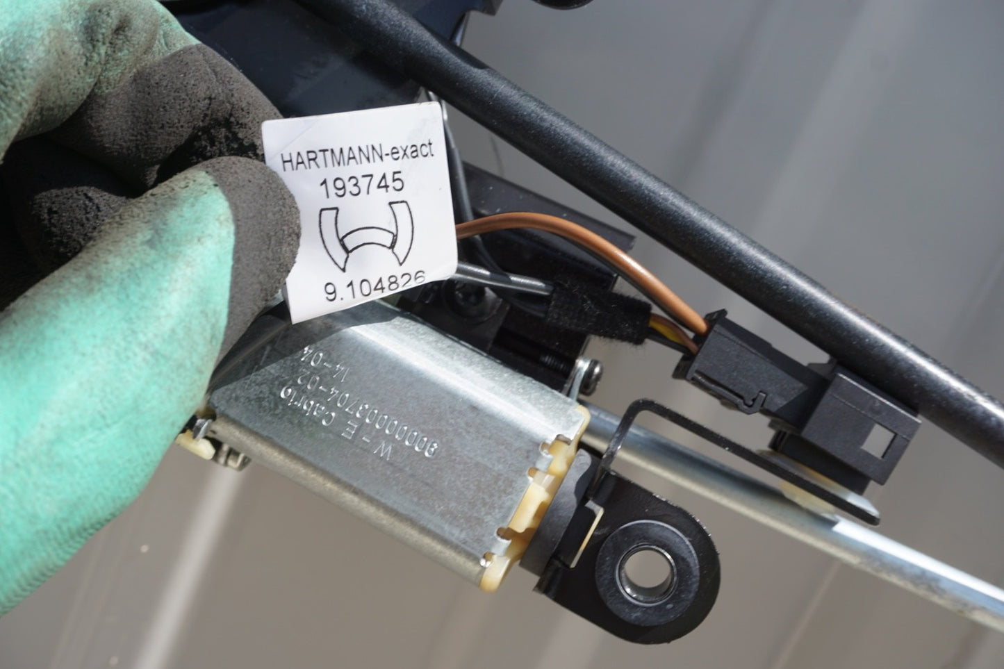 BMW E93 F33 F83 3/4 Series Convertible Hard Top Roof Lock Latch Motor Unit OEM