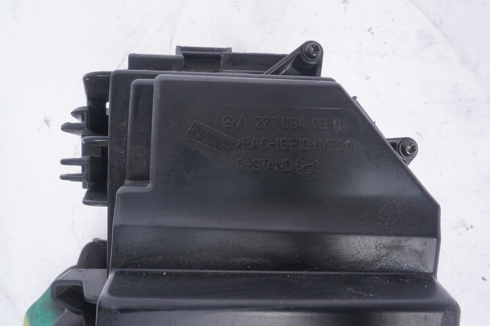12-14 Mercedes-Benz C250 W204 Air Intake Cleaner Filter Housing Box   OEM