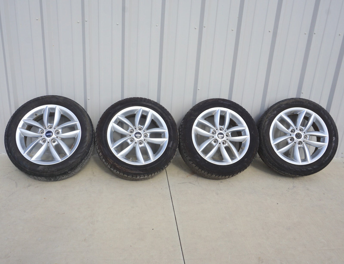 2011 - 2016 Mini Cooper Countryman Alloy Wheel Rim  7Jx17 & Tire 205/55R17  OEM