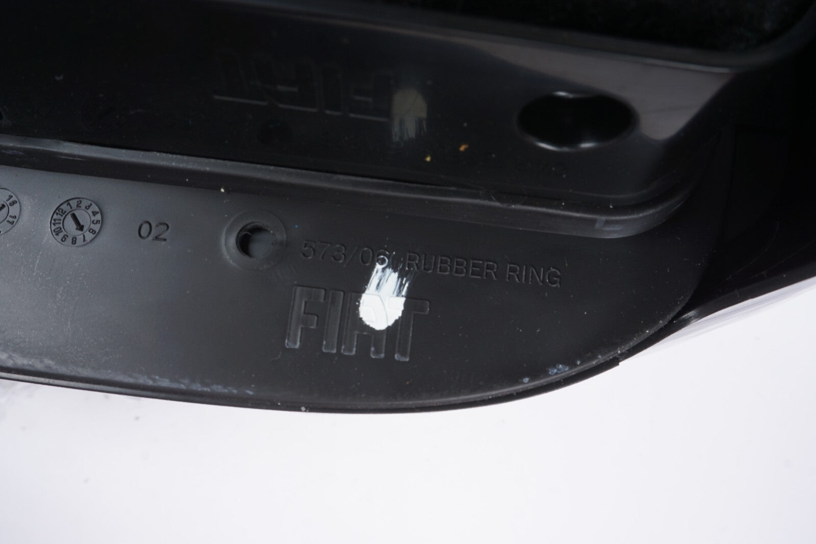2014 - 2017 Fiat 500L Center Console Armrest Arm Rest OEM