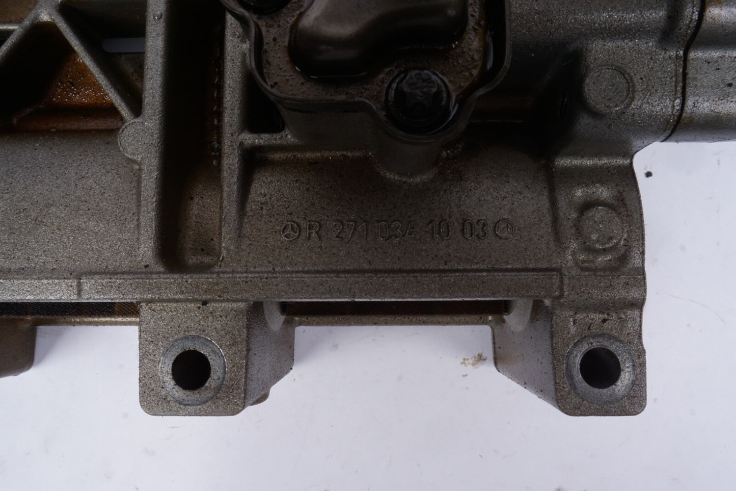 12-15 Mercedes-Benz C250 Engine Balance Shaft Housing Oil Pump OEM 55K MILES