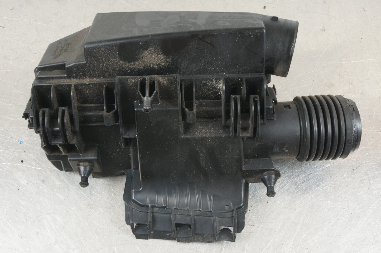 12-15 Mercedes W204 C250 Air Intake Cleaner Filter Housing Box 2710940304 OEM
