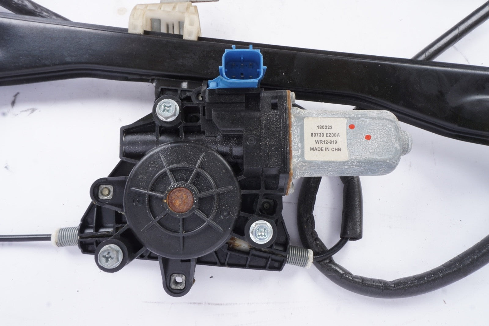 2017 - 2024 NISSAN TITAN FRONT RIGHT SIDE DOOR WINDOW REGULATOR OEM 80700EZ00D
