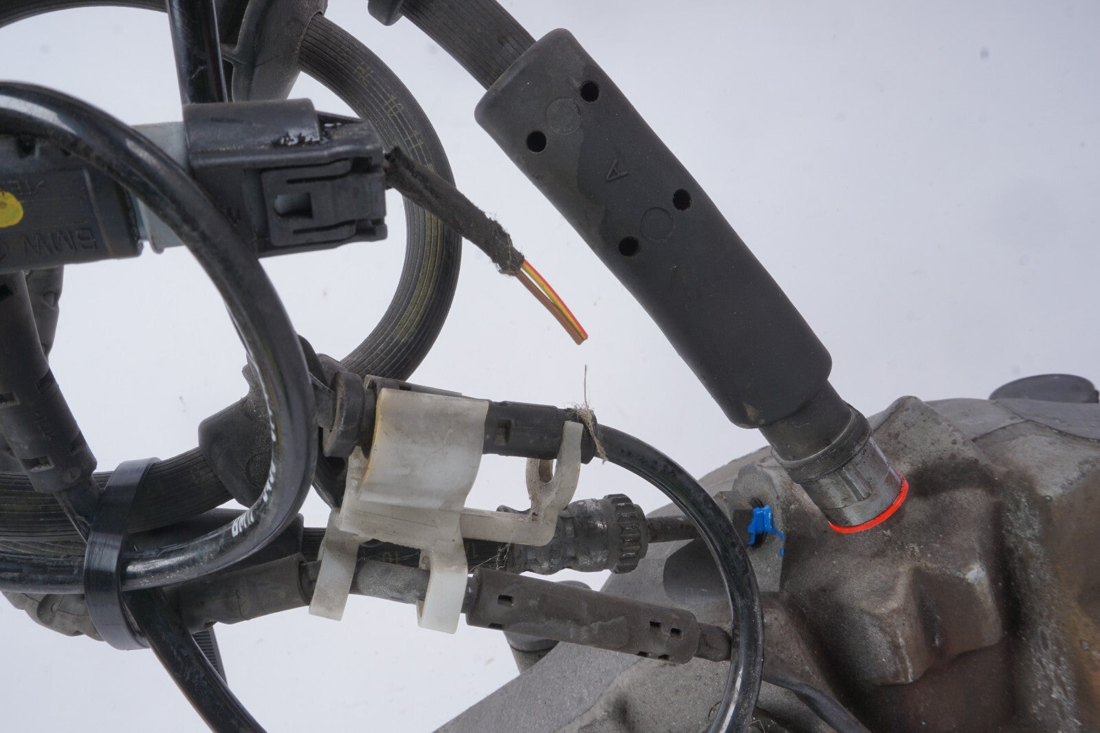 2012 - 2018 BMW 650i Front Brake Caliper Left Driver Side OEM