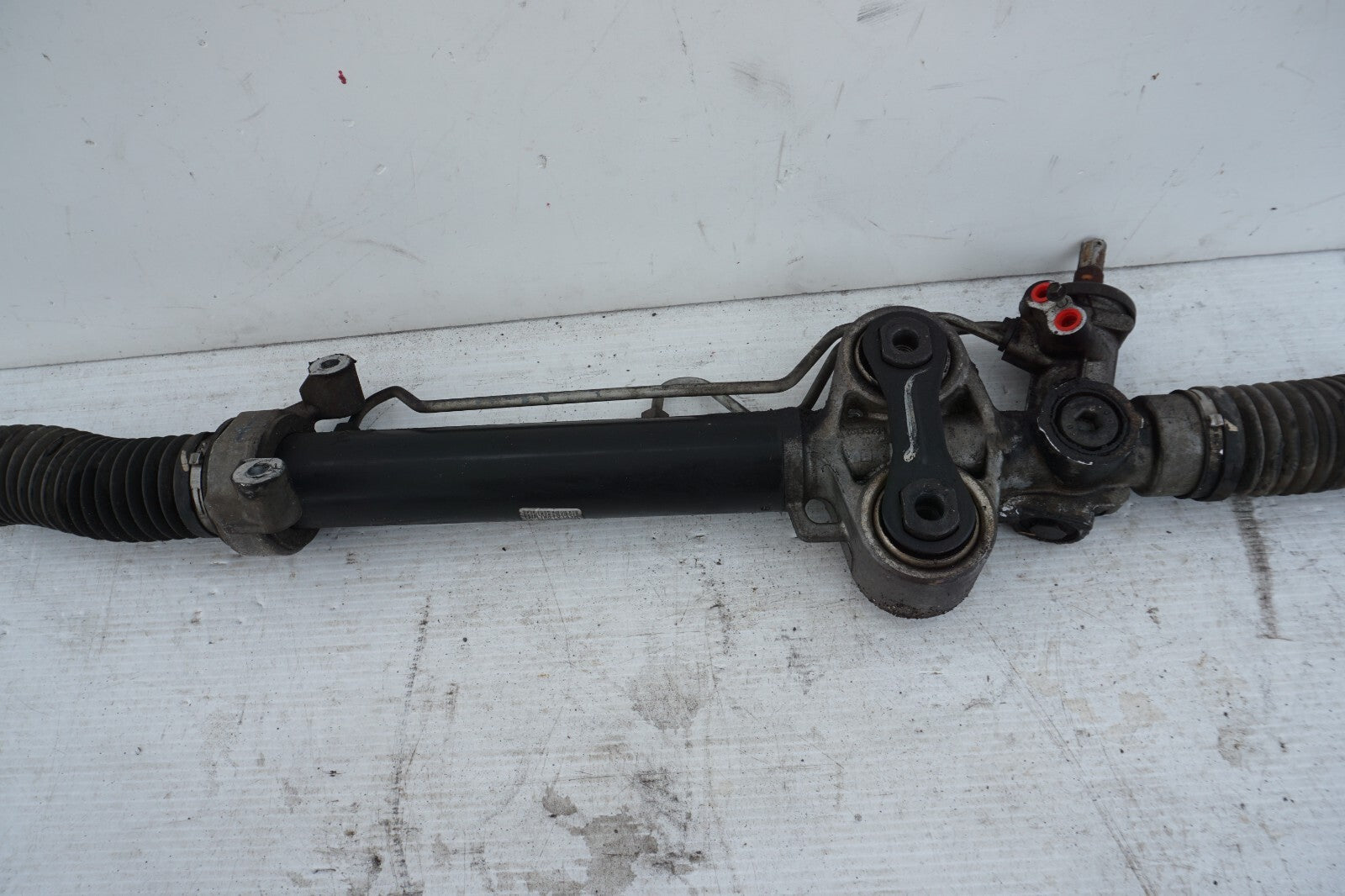 2007-2014 CADILLAC ESCALADE POWER STEERING GEAR RACK AND PINION OEM