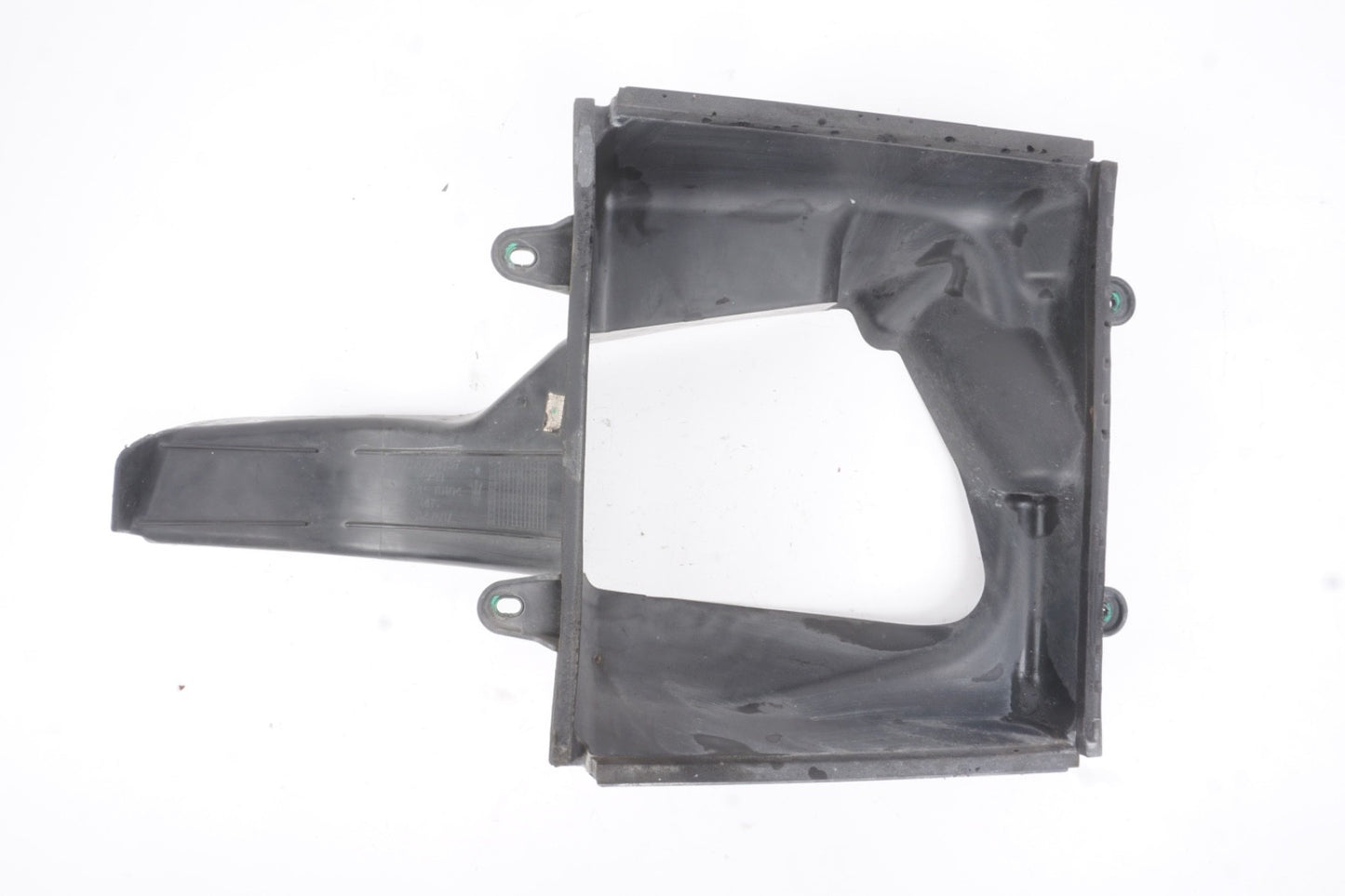 2014 - 2019 Maserati Ghibli Front Right Bumper Cooler Cowl Air Guide Cover OEM