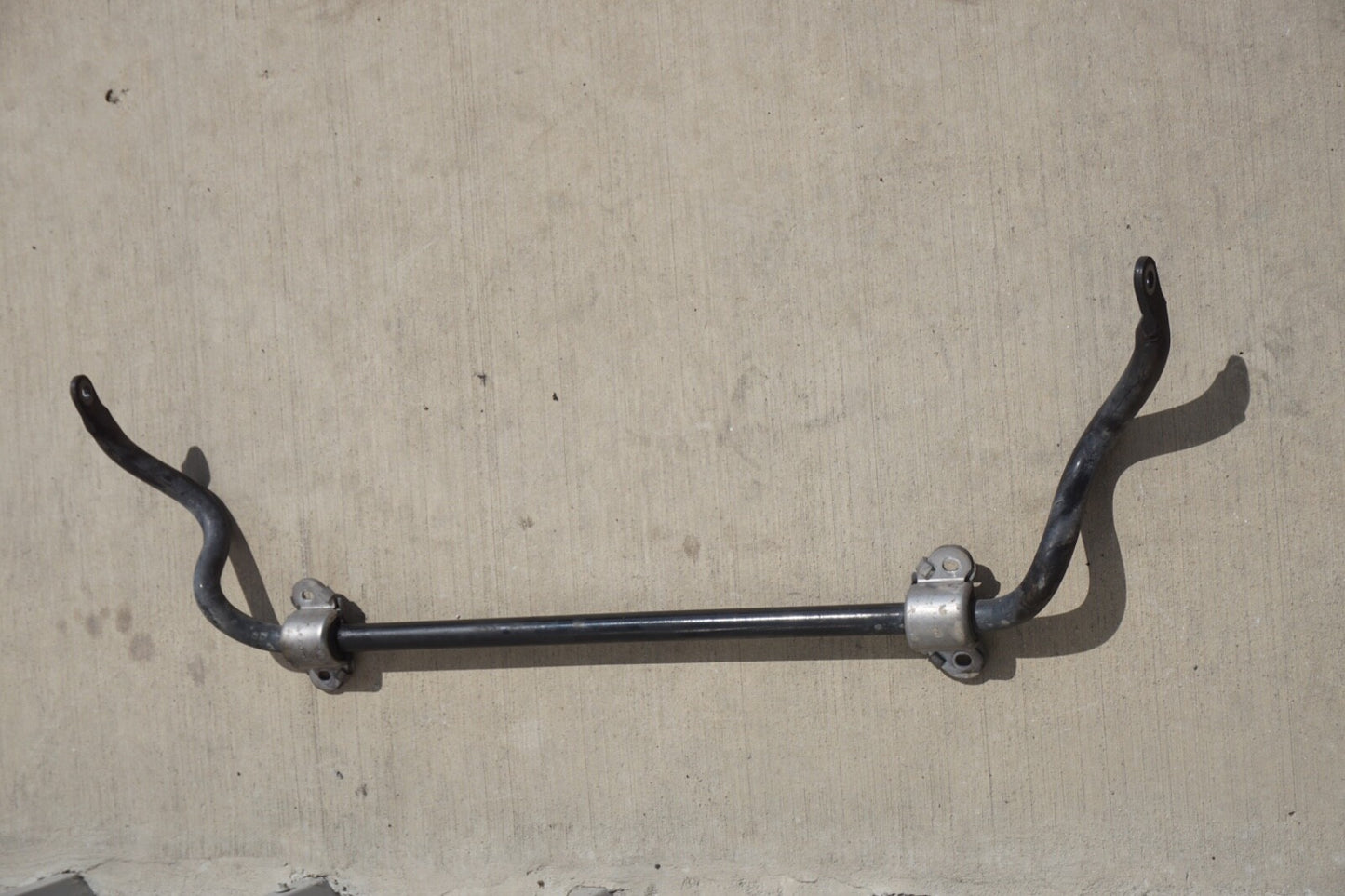 10-17 Mercedes W207 E350 E550 RWD Rear Anti Roll Sway Bar Stabilizer OEM